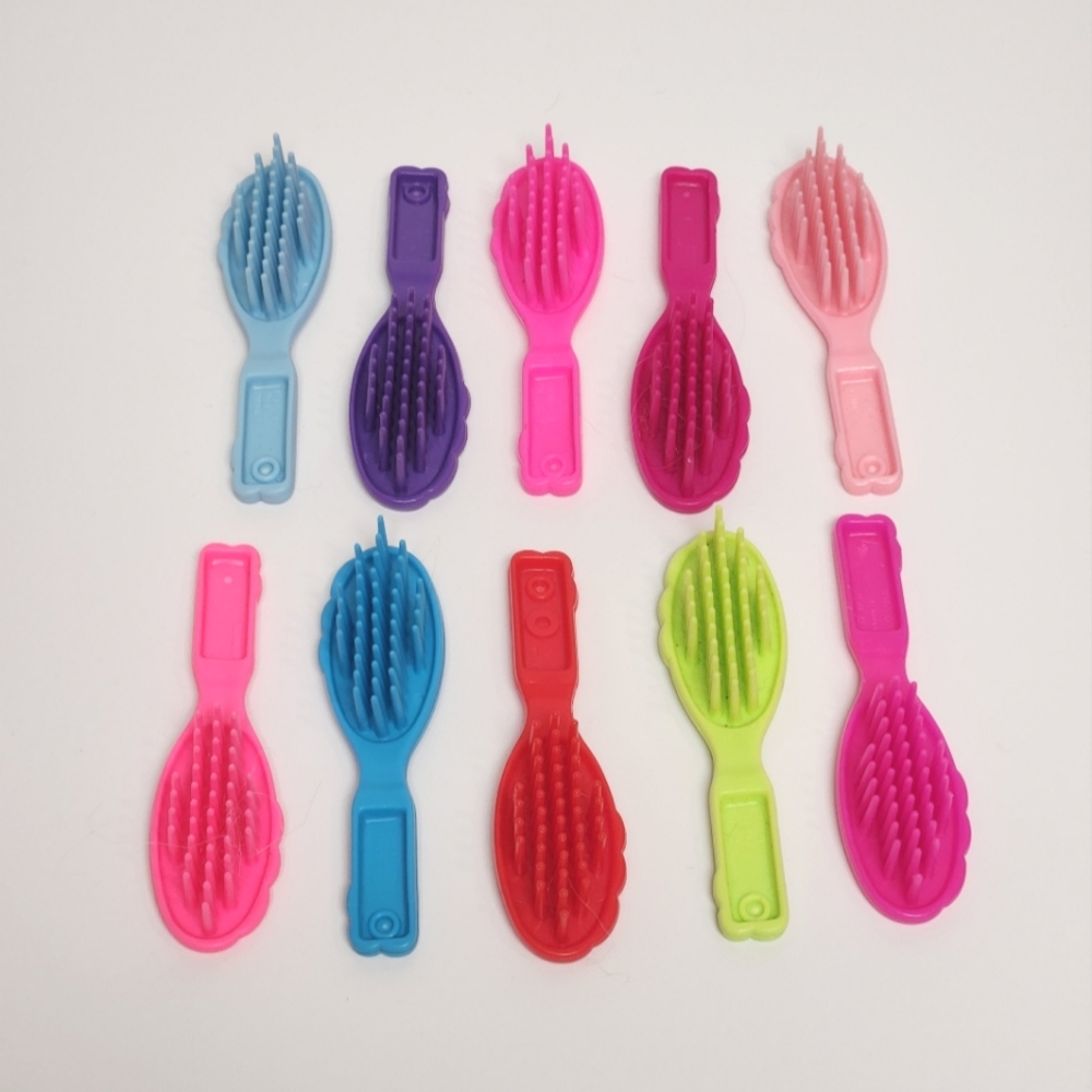 4/$20  Vintage Barbie Brushes